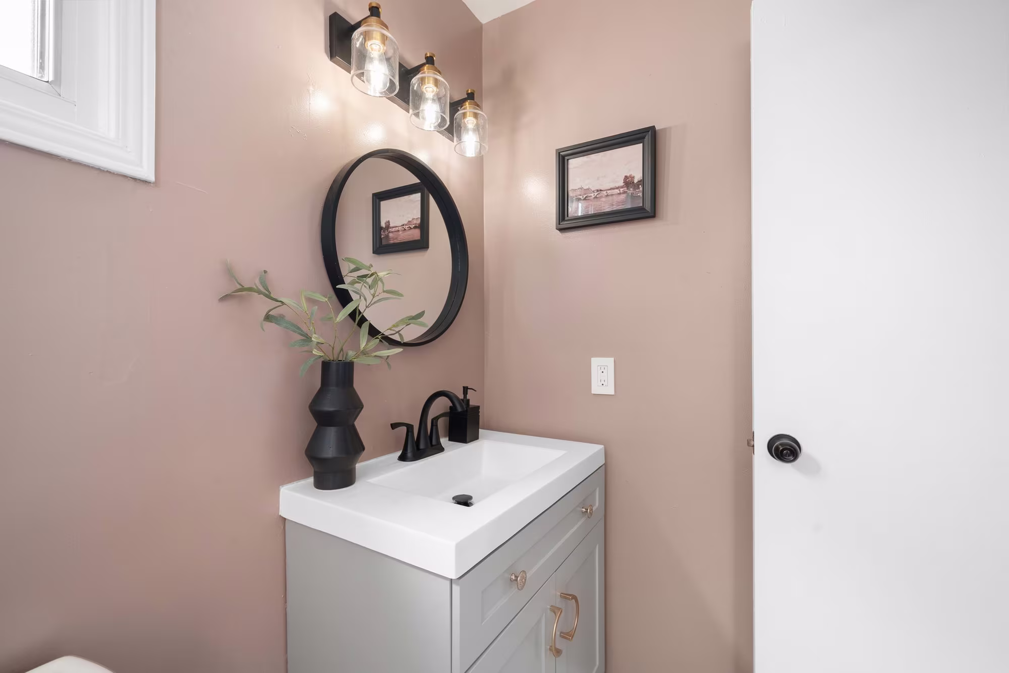 Upper bathroom vanity at 10-765 Oklahoma Dr, Pickering, with matte black fixtures