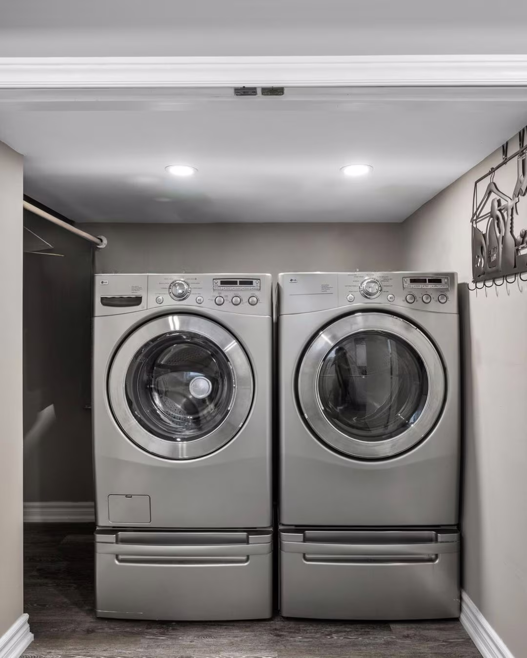 Laundry area in the finished basement at 14 Sleepy Hollow Place, Whitby