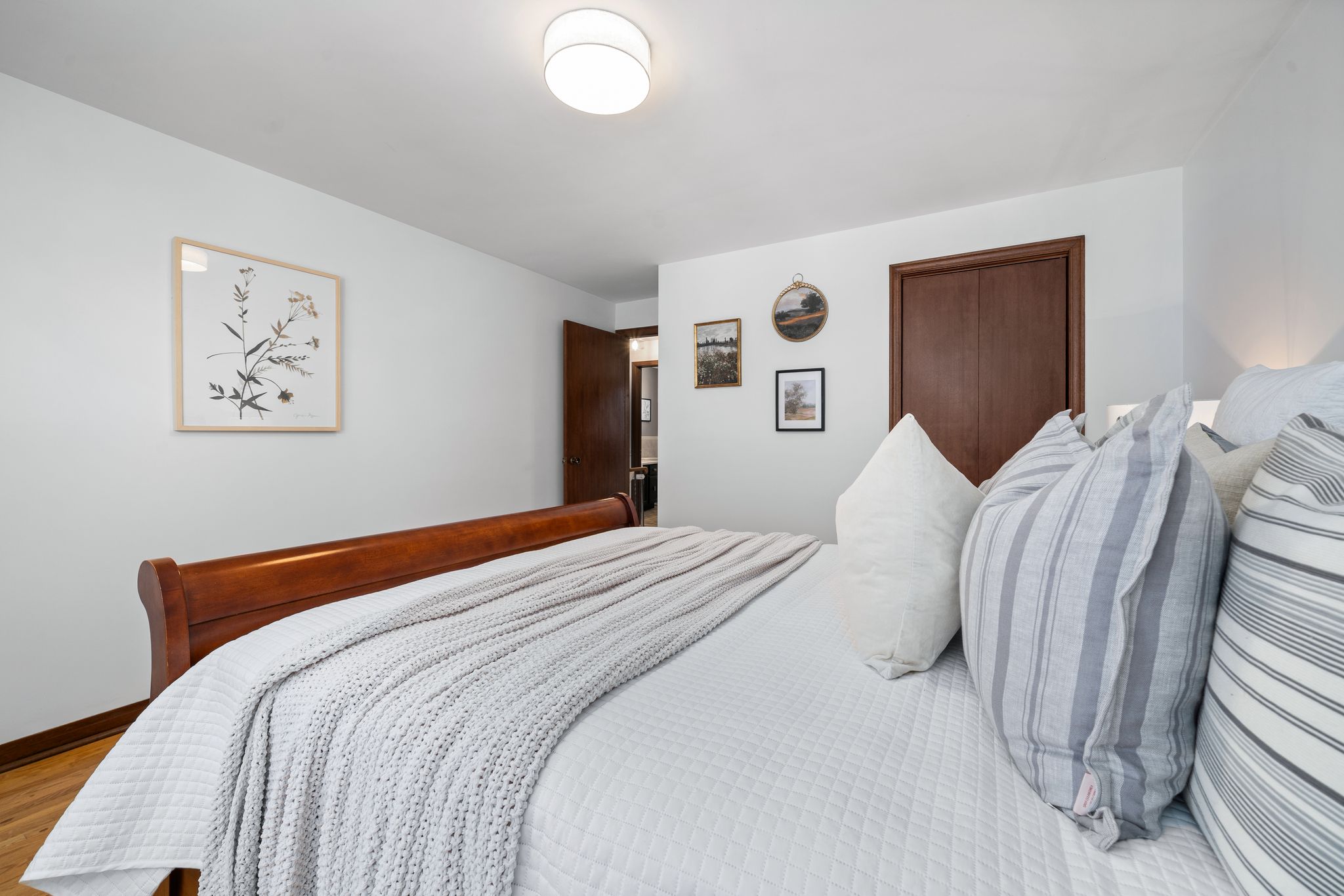 60 38A Deep Dene Dr Toronto ON