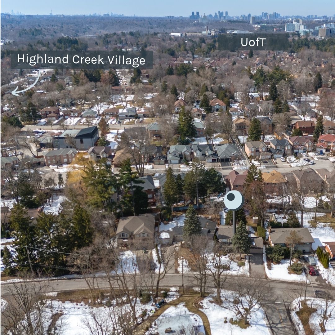 A birdseye view of Highland Creek Village and the proximity to UofT and Village shops.