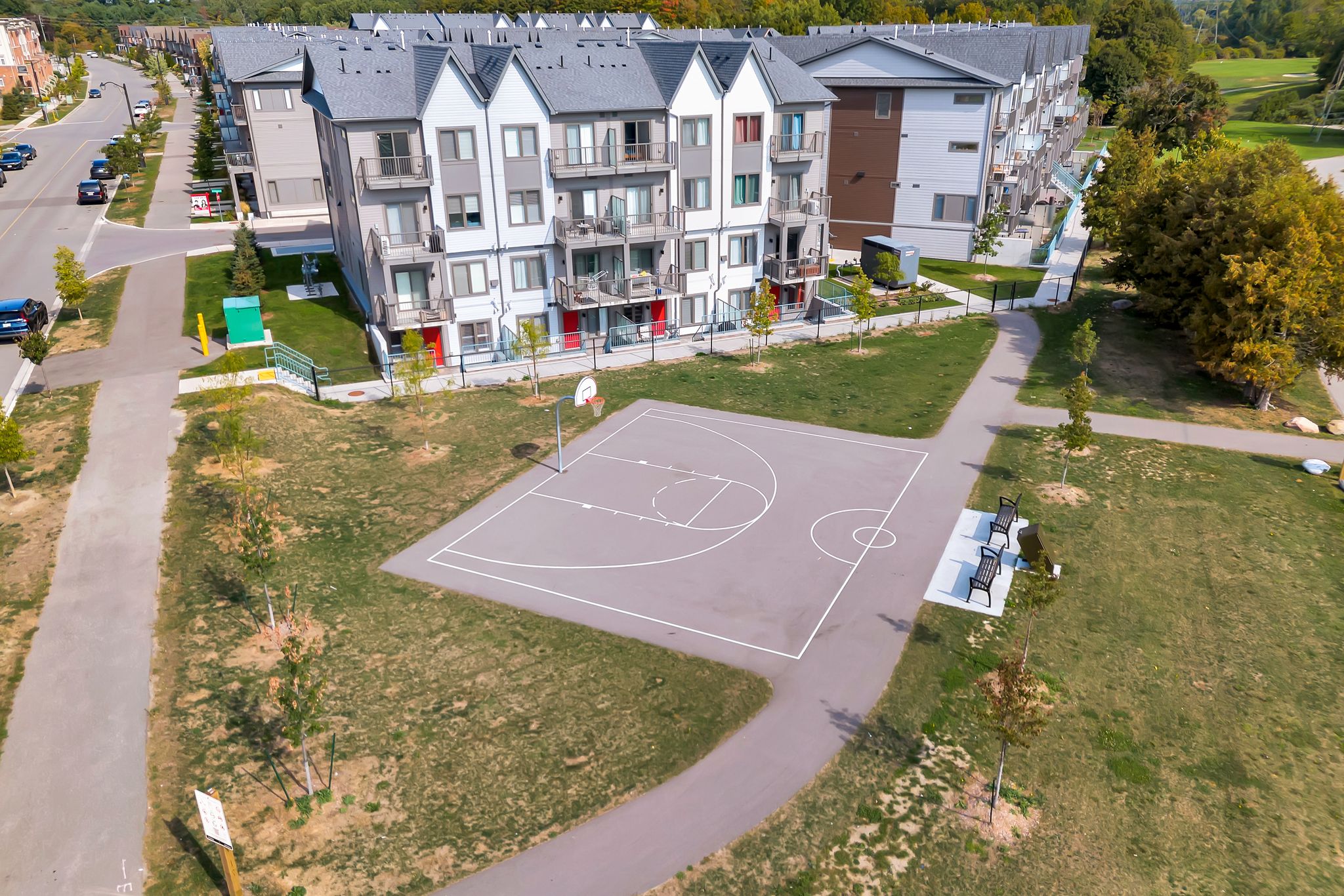 basketball-birds-eye-2598-William-Jackson-Dr-Pickering-ON Playground and park area near 2598 William Jackson Dr Pickering in Duffin Heights.