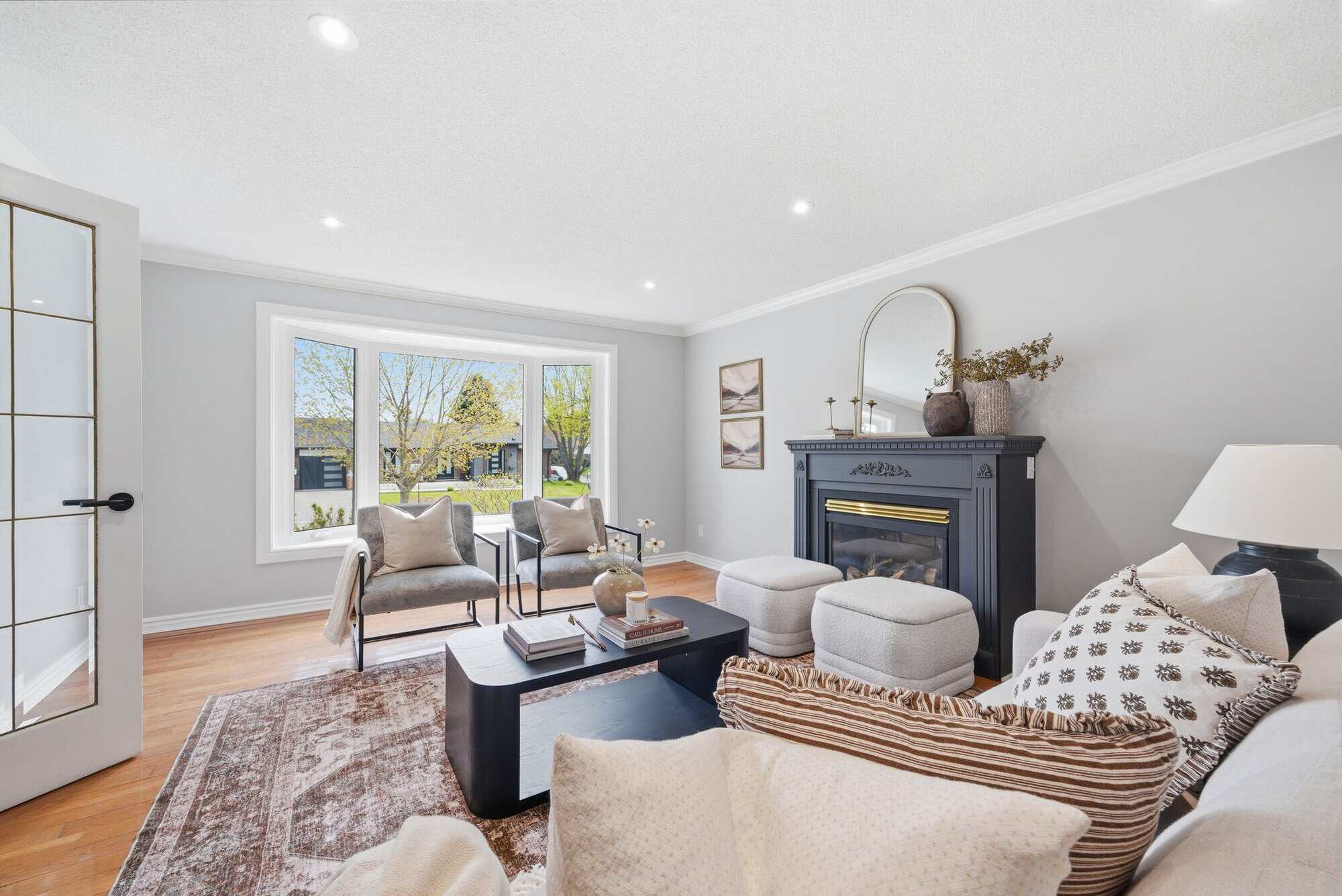 39 anstead cres laura mcbride ajax realtor revel realty 25